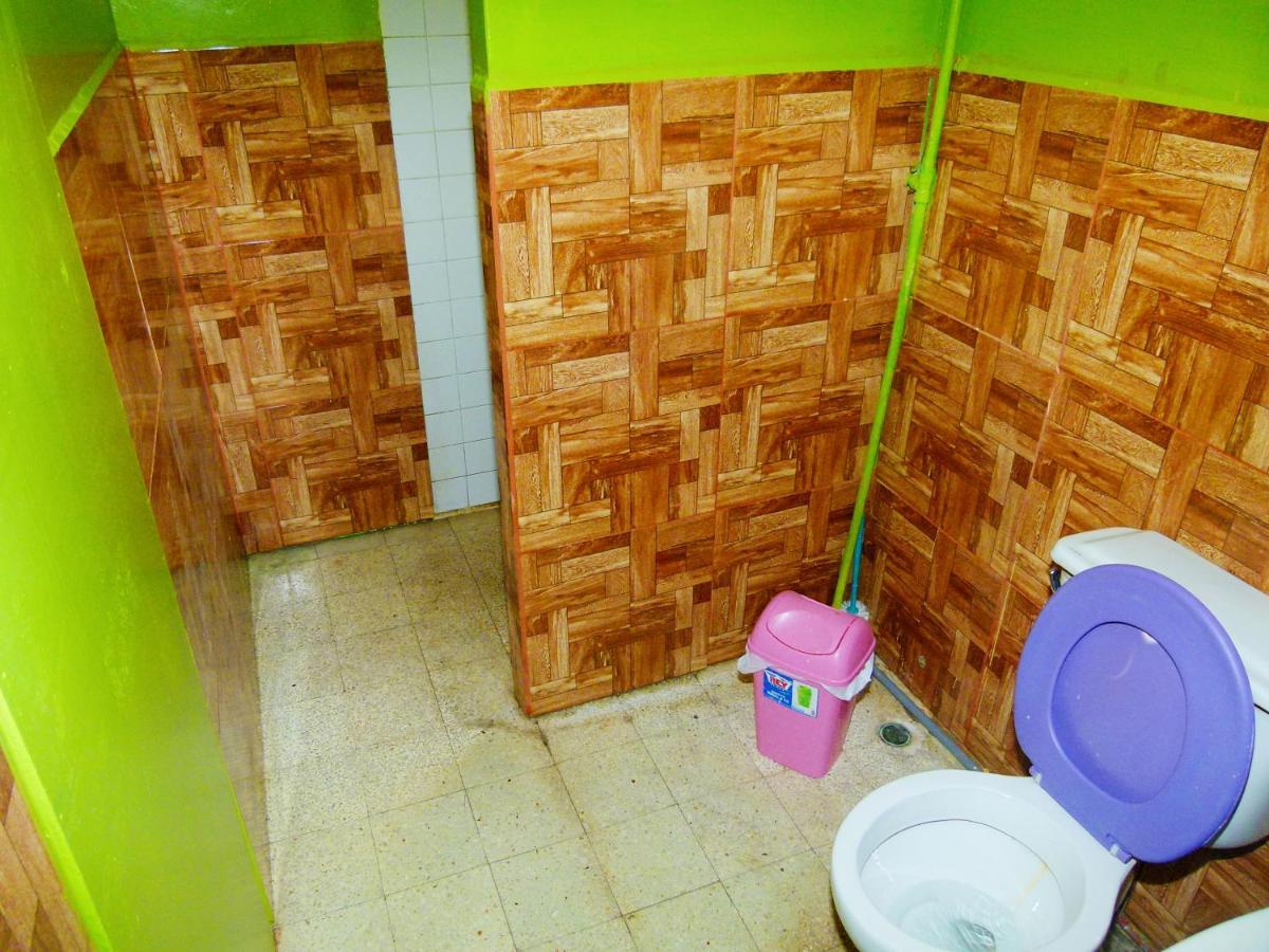 Bed and Breakfast A&T Amazon Backpacker'S Ікітос Екстер'єр фото